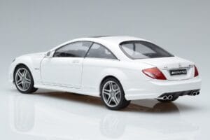 Mercedes CL63 AMG C216 Blanc AUTOart 1:18 76167 Métal — image 5 sur 6