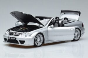 Mercedes CLK DTM AMG W209 Cabriolet Argent Kyosho 1:18 B66962272 Métal — image 2 sur 8