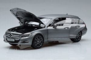 Mercedes CLS Shooting Brake X218 Alanite Gris Norev 1:18 B66960117 Métal — image 2 sur 7