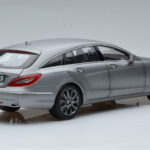 Mercedes CLS Shooting Brake X218 Alanite Gris Norev 1:18 - image 3 of 7