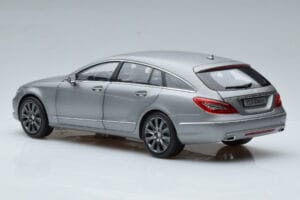 Mercedes CLS Shooting Brake X218 Alanite Gris Norev 1:18 B66960117 Métal — image 6 sur 7