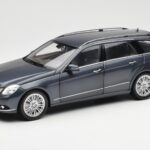 Mercedes E-Class S212 T-Model Tenorit Gris Métallisé Minichamps 1:18