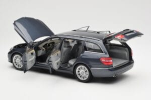 Mercedes E-Class S212 T-Model Tenorit Gris Métallisé Minichamps 1:18 B66962447 Métal — image 5 sur 8