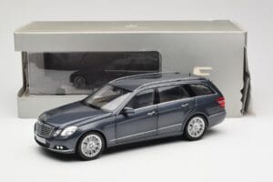 Mercedes E-Class S212 T-Model Tenorit Gris Métallisé Minichamps 1:18 B66962447 Métal — image 8 sur 8