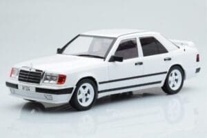 Mercedes E-Class W124 Tuning Blanc MCG 1:18