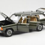 Mercedes 230T W123 T-Model Vert Métallisé Norev 1:18 - image 2 of 8