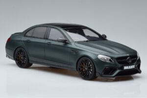 Mercedes E63 AMG Brabus 800 W213 Vert GT Spirit 1:18 GT208 Résine — image 4 sur 6