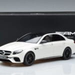 Mercedes AMG E63 S W213 Blanc GT Spirit 1:18 - image 6 of 6
