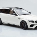 Mercedes AMG E63 S S213 T-Model Blanc GT Spirit 1:18 - image 4 of 6