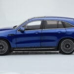 Mercedes EQC 400 Brilliant Bleu NZG 1:18 - image 4 of 8
