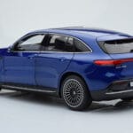 Mercedes EQC 400 Brilliant Bleu NZG 1:18 - image 5 of 8