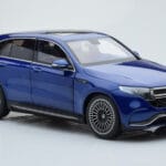 Mercedes EQC 400 Brilliant Bleu NZG 1:18 - image 6 of 8