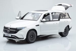 Mercedes EQC 400 Diamond Blanc NZG 1:18 B66963756 Métal — image 2 sur 8