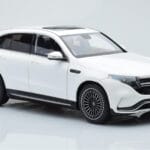 Mercedes EQC 400 Diamond Blanc NZG 1:18 - image 6 of 8