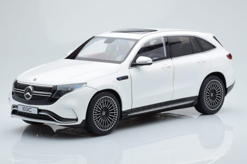 Mercedes EQC 400 Diamond Blanc NZG 1:18