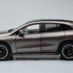 Mercedes EQE SUV X294 AMG Line Velvet Marron NZG 1:18 - image 4 of 8