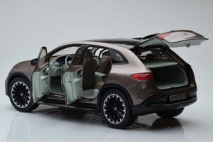 Mercedes EQE SUV X294 AMG Line Velvet Marron NZG 1:18 B66960836 Métal — image 5 sur 8