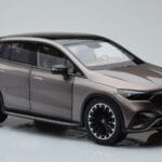 Mercedes EQE SUV X294 AMG Line Velvet Marron NZG 1:18 - image 6 of 8