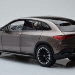 Mercedes EQE SUV X294 AMG Line Velvet Marron NZG 1:18 - image 7 of 8