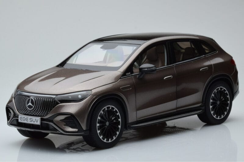 Mercedes EQE SUV X294 AMG Line Velvet Marron NZG 1:18