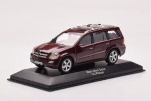 Mercedes GL X164 Cornaline Rouge Minichamps 1:43 B66962226 Métal — image 2 sur 4