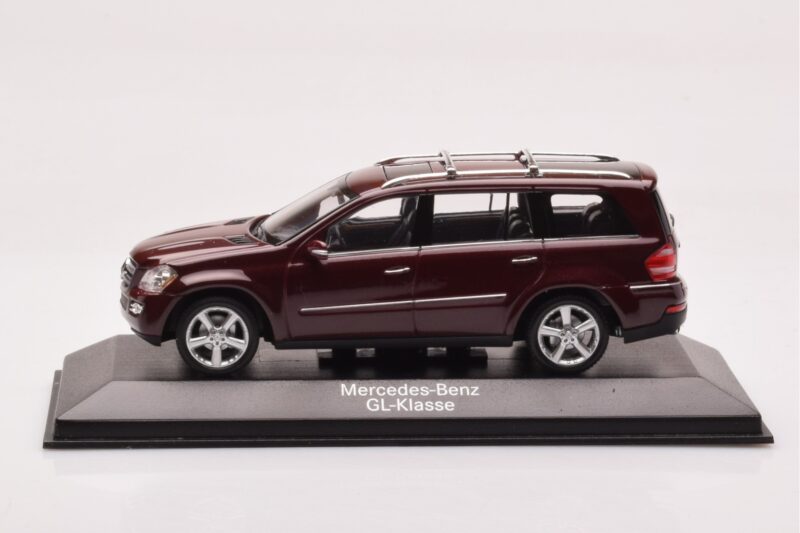Mercedes GL X164 Cornaline Rouge Minichamps 1:43