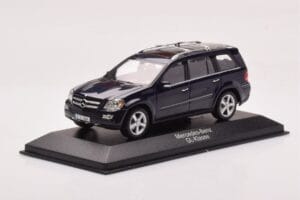 Mercedes GL X164 Tanzanite Bleu Minichamps 1:43 B66962228 Métal — image 2 sur 4