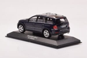 Mercedes GL X164 Tanzanite Bleu Minichamps 1:43 B66962228 Métal — image 3 sur 4
