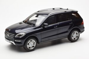 Mercedes M-Class W166 Tansanite Bleu Métallique Minichamps 1:18