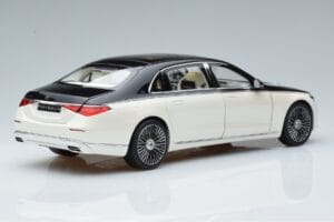 Mercedes Maybach S680 X223 Blanc Norev 1:18 B66961424 Métal — image 3 sur 7