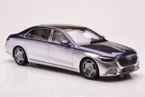 Mercedes Maybach S680 W223 Nautical Bleu Cirrus Argent Almost Real 1:18 820125 Métal — image 6 sur 8