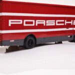 Mercedes O317 Porsche Transporter Rouge CMR 1:18 - image 2 of 12