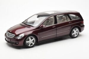 Mercedes R-Class W251 Rouge Métallique Minichamps 1:18