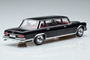 Mercedes 600 LWB Pullman W100 Noir MCG 1:18 MCG18187 Métal — image 2 sur 6