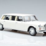 Mercedes S-Class 600 W100 LWB Pullman Blanc MCG 1:18 MCG18188 Métal - image 4 of 6