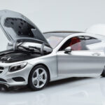 Mercedes S-Class W222 Iridium Argent Norev 1:18 - image 2 of 8