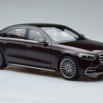 Mercedes S-Class W223 AMG Line Rouge Norev 1:18 - image 6 of 8