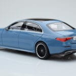 Mercedes S-Class W223 Vintage Bleu Norev 1:18 - image 6 of 7