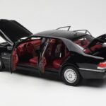 Mercedes S600 W140 Noir Norev 1:18 - image 5 of 8