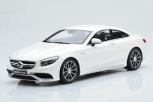 Mercedes AMG S63 C217 Coupe Blanc GT Spirit 1:18