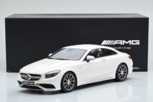 Mercedes AMG S63 C217 Coupe Blanc GT Spirit 1:18 B66960372 Résine — image 6 sur 6