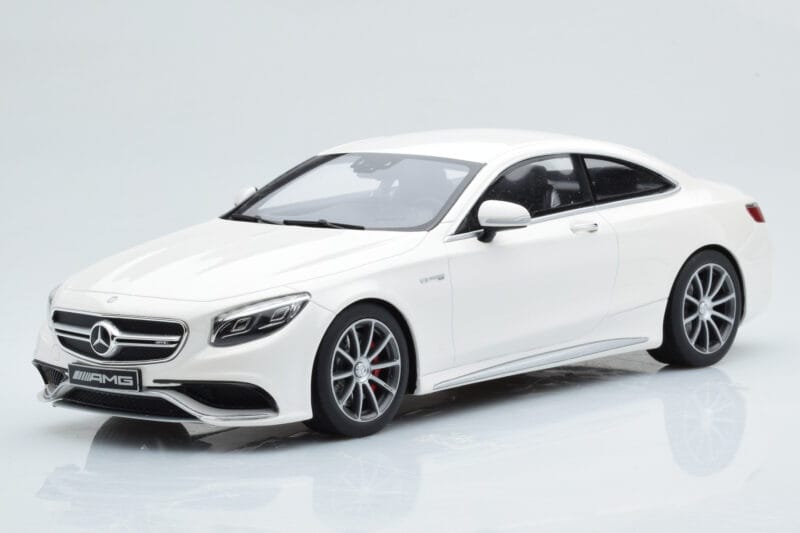 Mercedes AMG S63 C217 Coupe Blanc GT Spirit 1:18