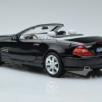 Mercedes SL500 R230 Noir Norev 1:18 183840 Métal - image 6 of 8