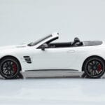 Mercedes AMG SL63 R231 Blanc GT Spirit 1:18 - image 3 of 6