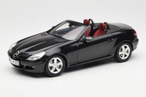 Mercedes SLK R171 Obsidian Noir Métallisé Minichamps 1:18