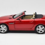 Mercedes SLK R172 Designo Zircon Rouge Minichamps 1:18 - image 4 of 8