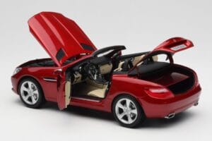 Mercedes SLK R172 Designo Zircon Rouge Minichamps 1:18 B66960513 Métal — image 5 sur 8