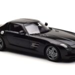 Mercedes SLS AMG Obsidian Noir Métallique Minichamps 1:18 - image 5 of 7
