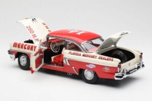 Mercury Montclair #14 B. Myers Palm Beach Winner 1956 Sun Star 1:18 5147 Métal — image 5 sur 8