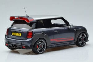 Mini John Cooper Works GP F56 Gris Otto 1:18 OT407 Résine — image 2 sur 6